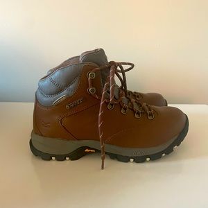 Women’s Hi-Tec Brown Hiking Boots Size 9